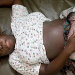 Cameroun: A 13 ans et vierge, elle donne naissance, l’histoire